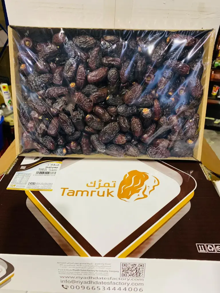 Dates Safawi Almadina no 1 cartoon box 3 kg